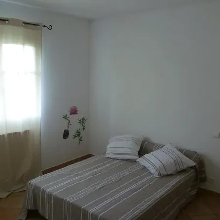 Bas De De 90m² Entre * Talasani