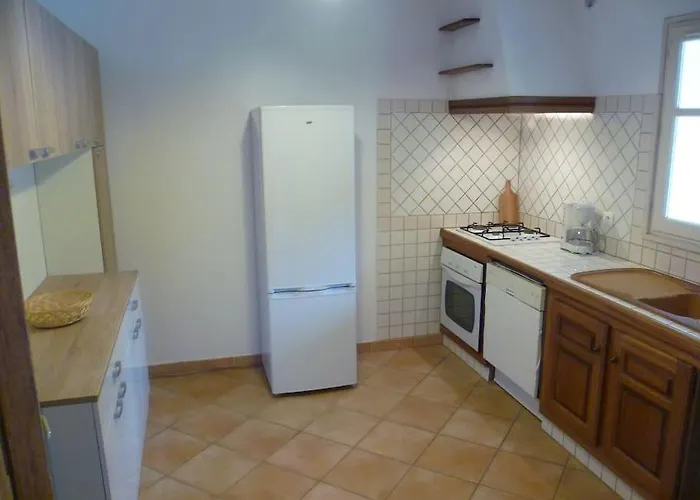 Bas De De 90m² Entre Talasani